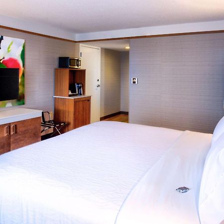 Hilton Garden Inn Detroit Саутфілд Екстер'єр фото
