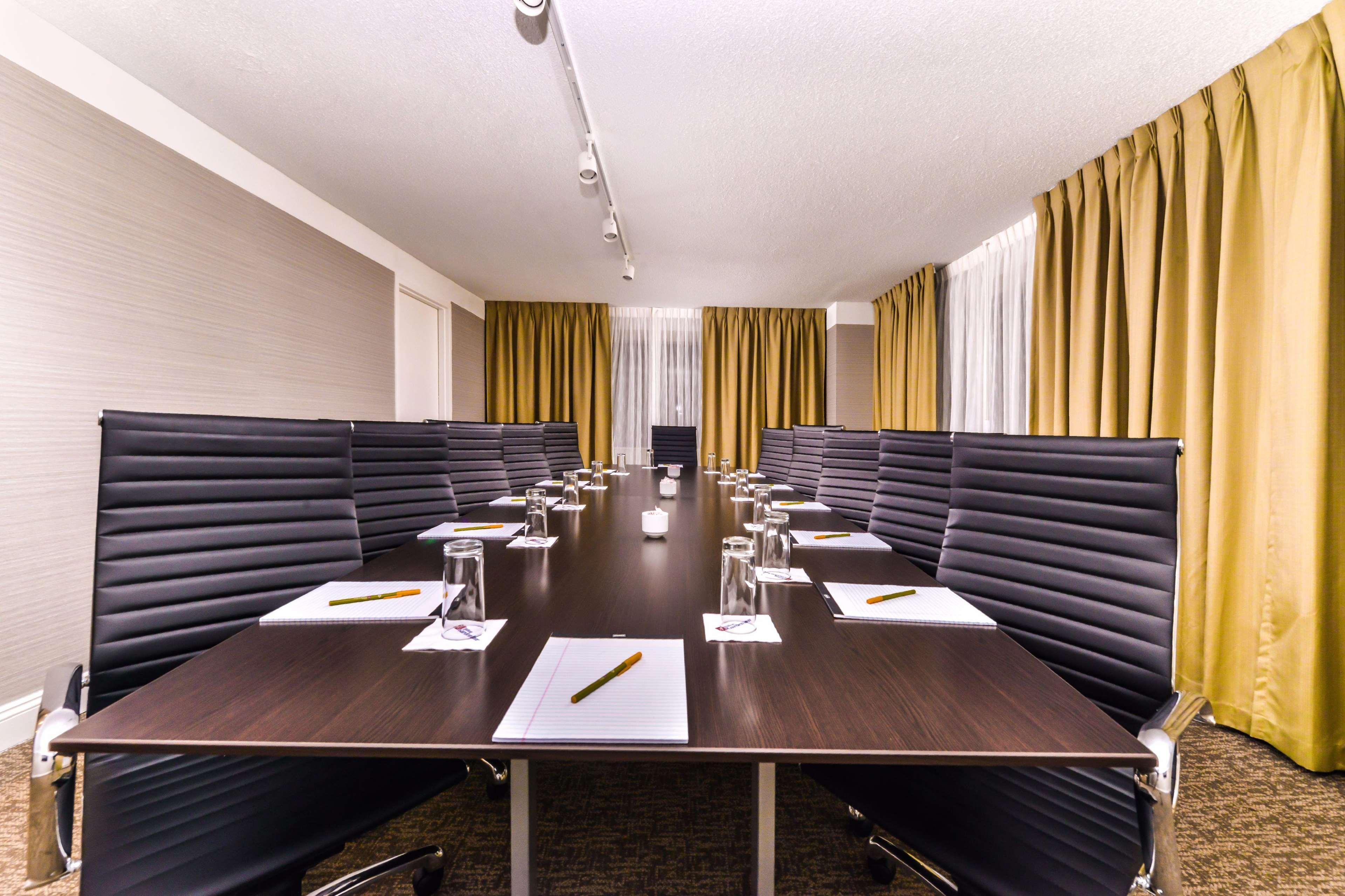 Hilton Garden Inn Detroit Саутфілд Екстер'єр фото