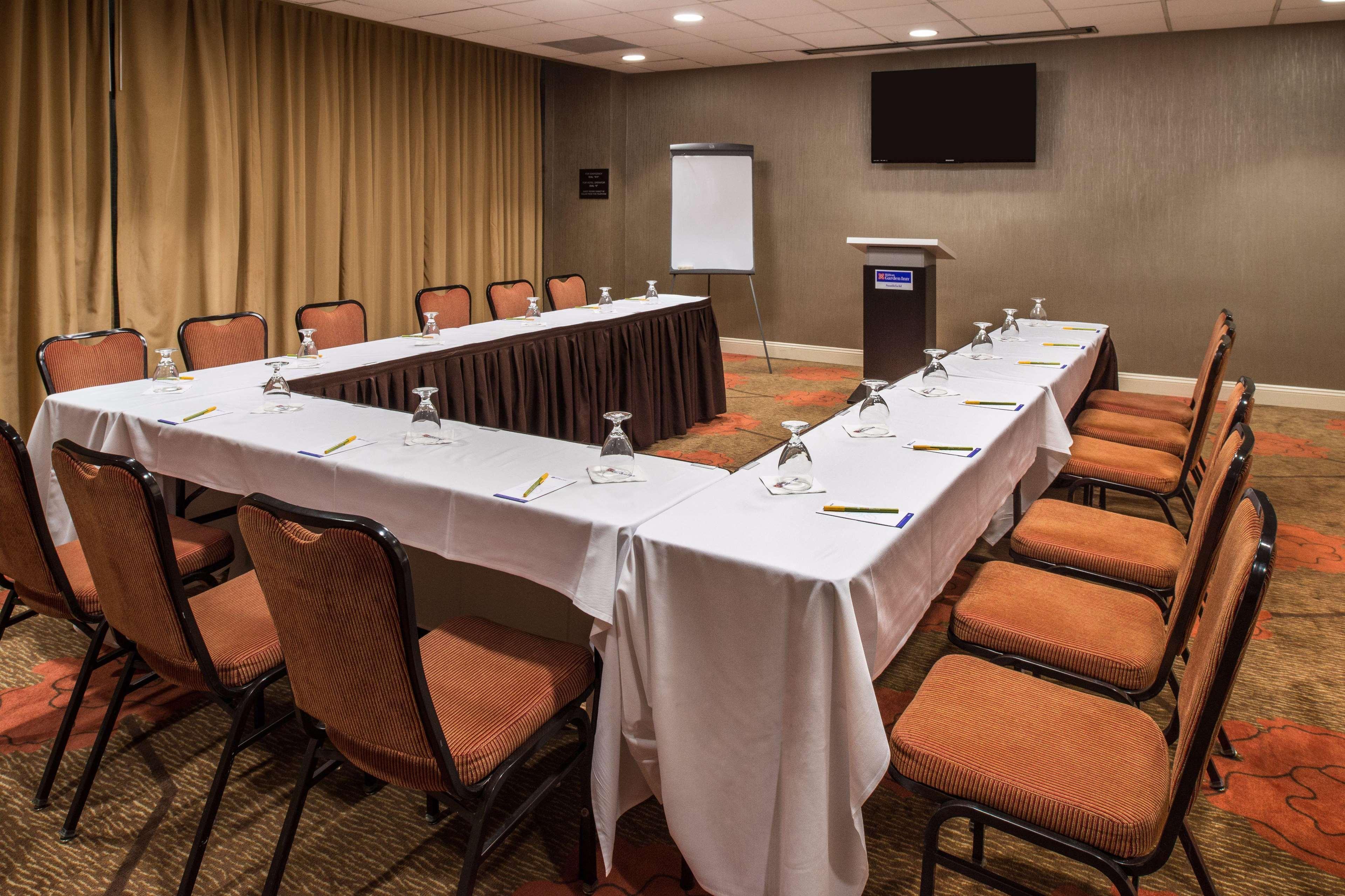 Hilton Garden Inn Detroit Саутфілд Екстер'єр фото